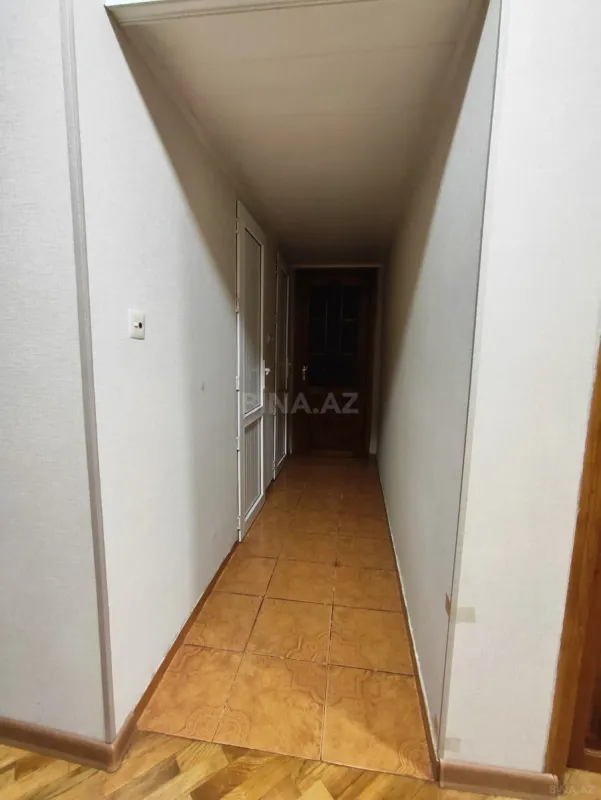 Satılır 4 otaqlı mənzil 100 m²