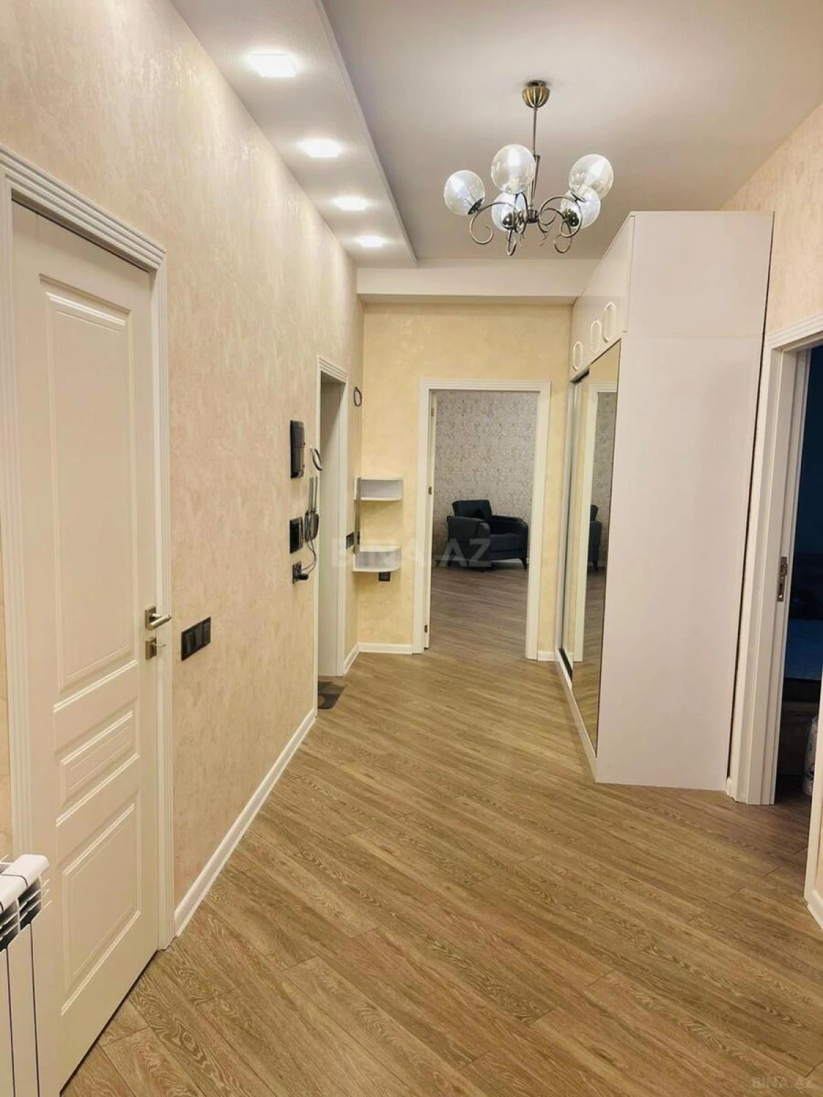 Kirayə verilir 3 otaqlı mənzil 110 m²