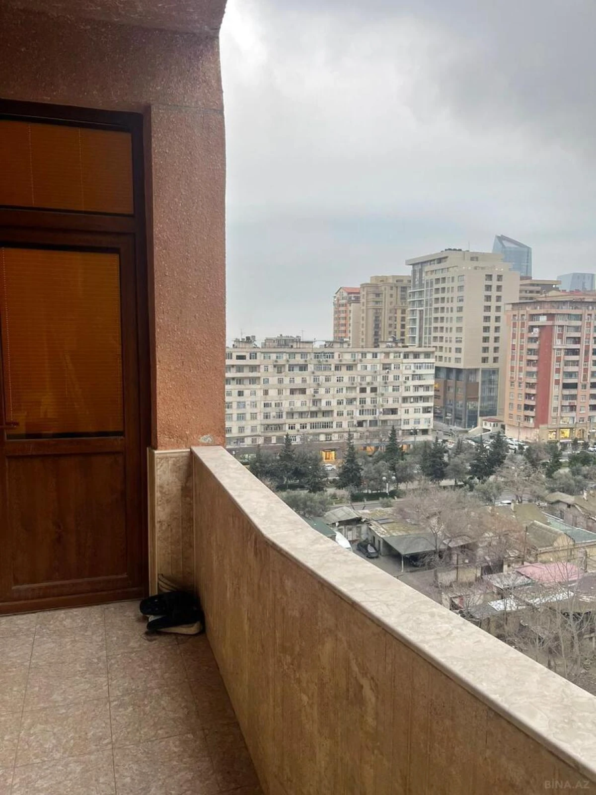 Kirayə verilir 3 otaqlı mənzil 110 m²