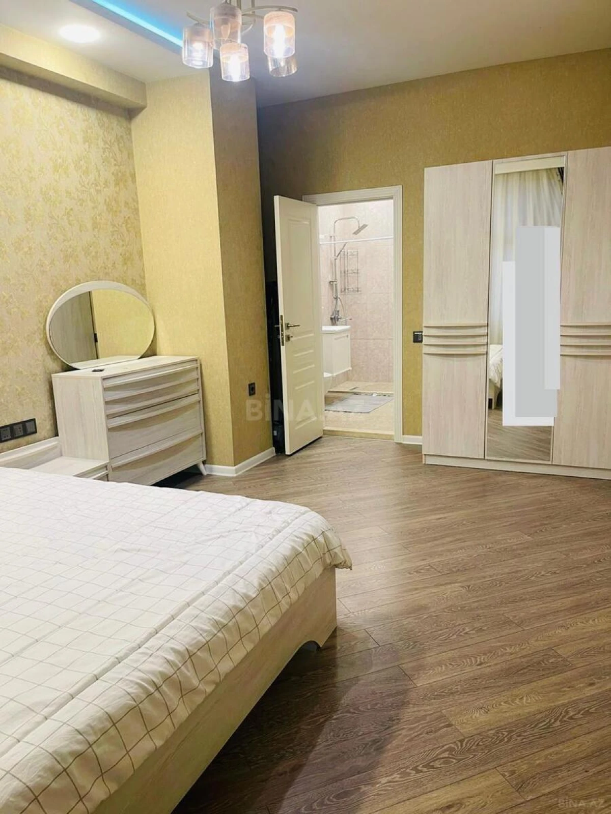 Kirayə verilir 3 otaqlı mənzil 110 m²