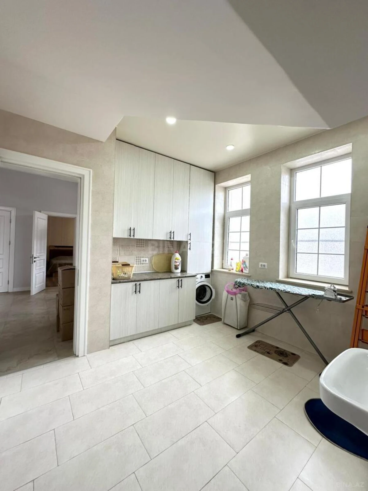 Satılır 6 otaqlı həyət evi 310 m²