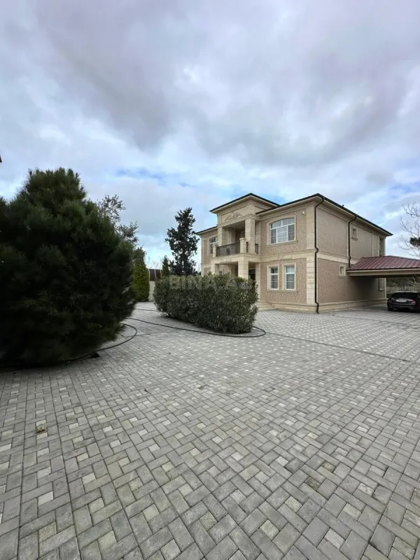Satılır 6 otaqlı həyət evi 310 m²