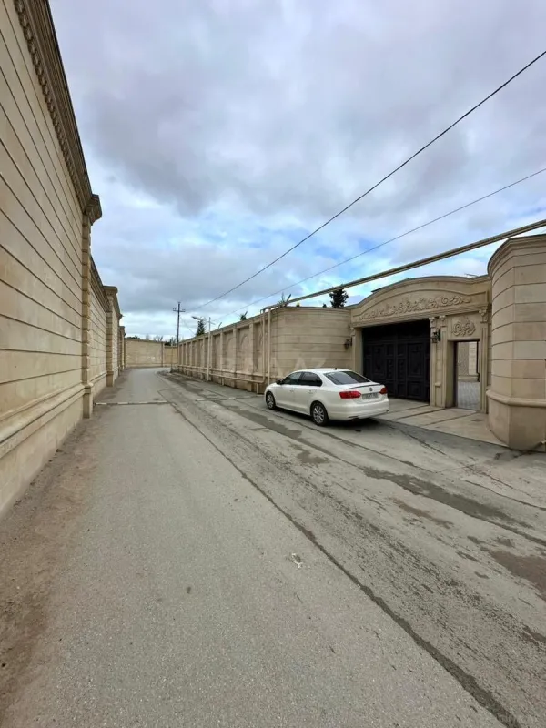 Satılır 6 otaqlı həyət evi 310 m²