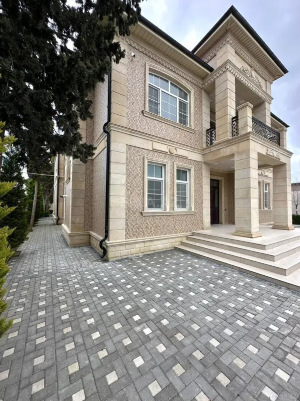 Satılır 6 otaqlı həyət evi 310 m²