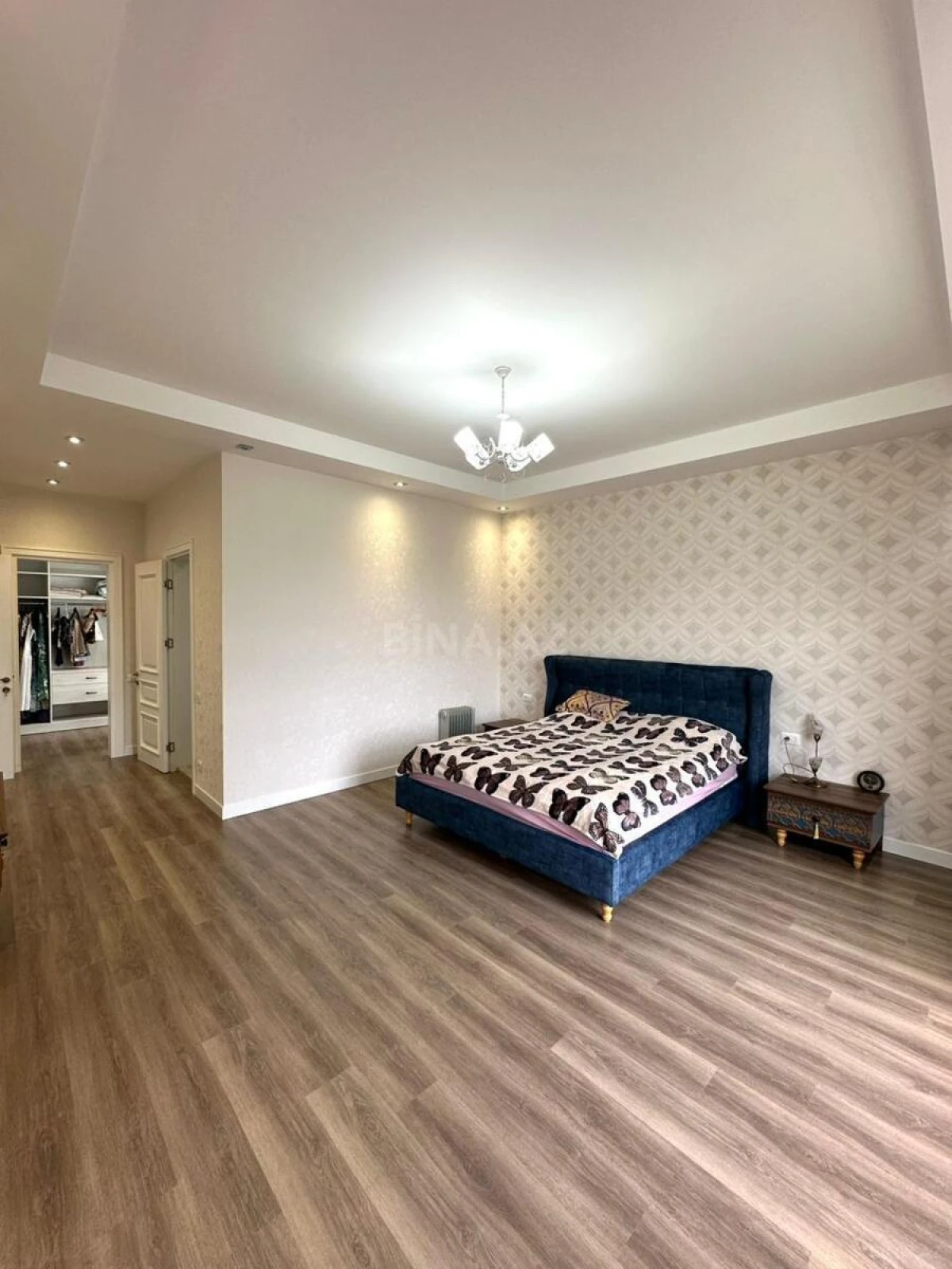 Satılır 6 otaqlı həyət evi 310 m²