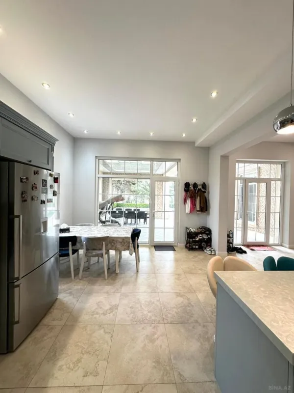 Satılır 6 otaqlı həyət evi 310 m²