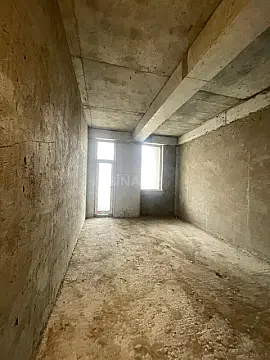 Satılır 4 otaqlı mənzil 200 m²