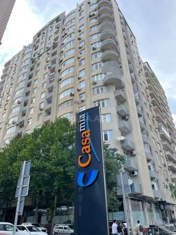 Kirayə verilir 3 otaqlı mənzil 145 m²