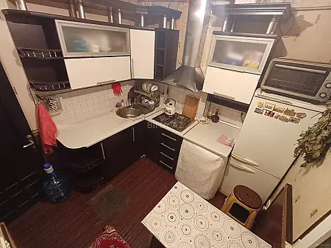 Satılır 3 otaqlı mənzil 63 m²