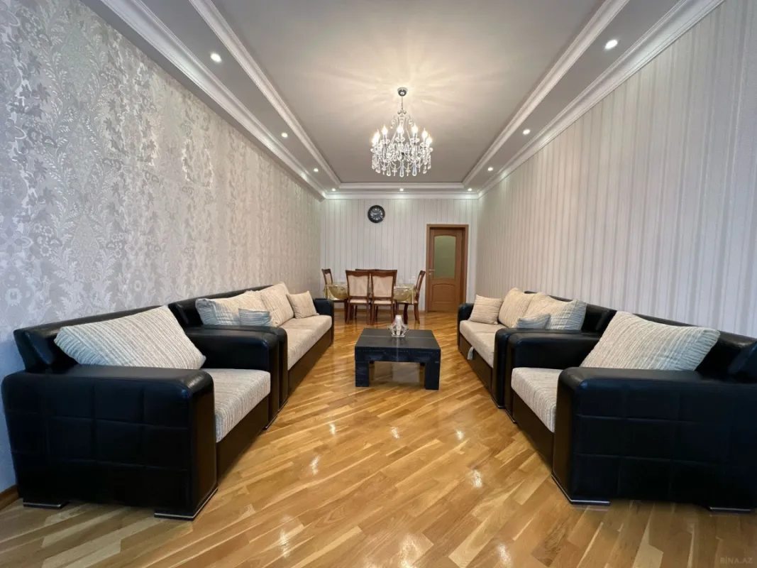 Kirayə verilir 2 otaqlı mənzil 107 m²