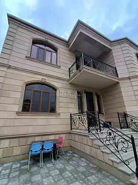 Satılır 9 otaqlı həyət evi 350 m² — Bakı, Qaraçuxur 9 otaq 350.00 m²