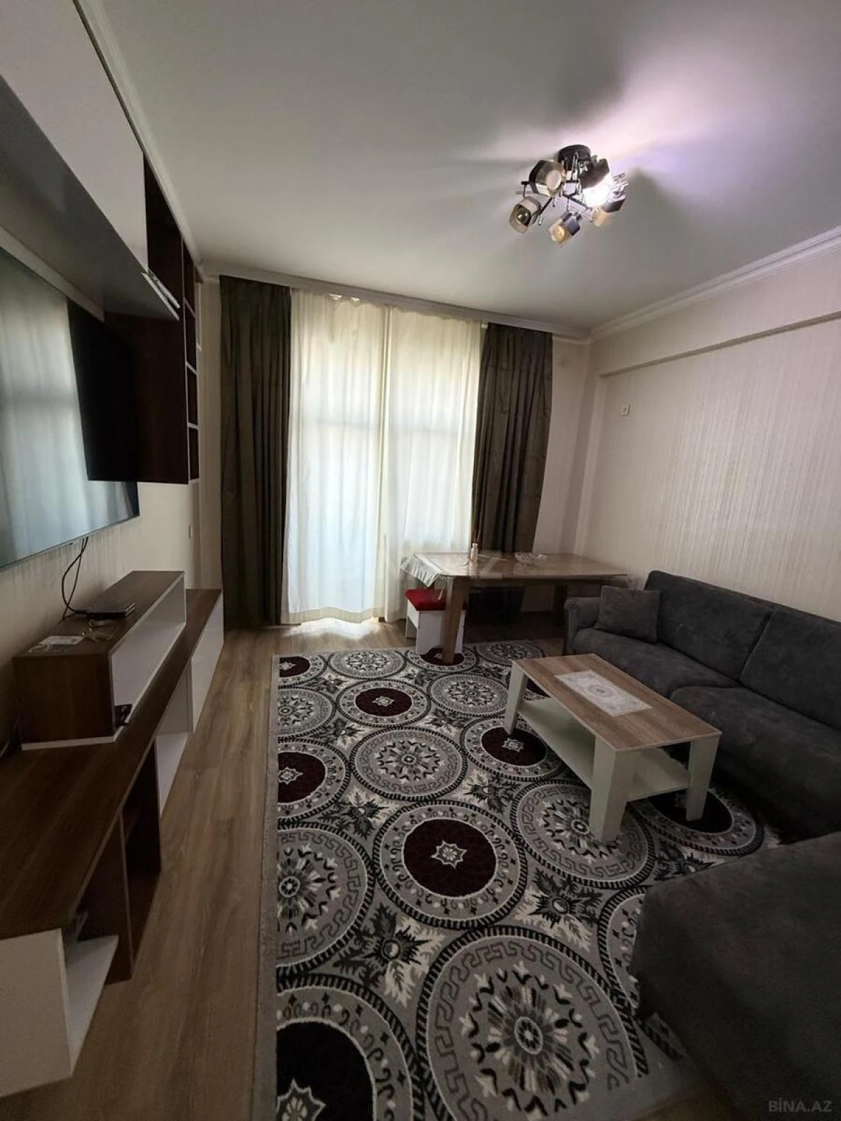 Kirayə verilir 2 otaqlı mənzil 57 m²