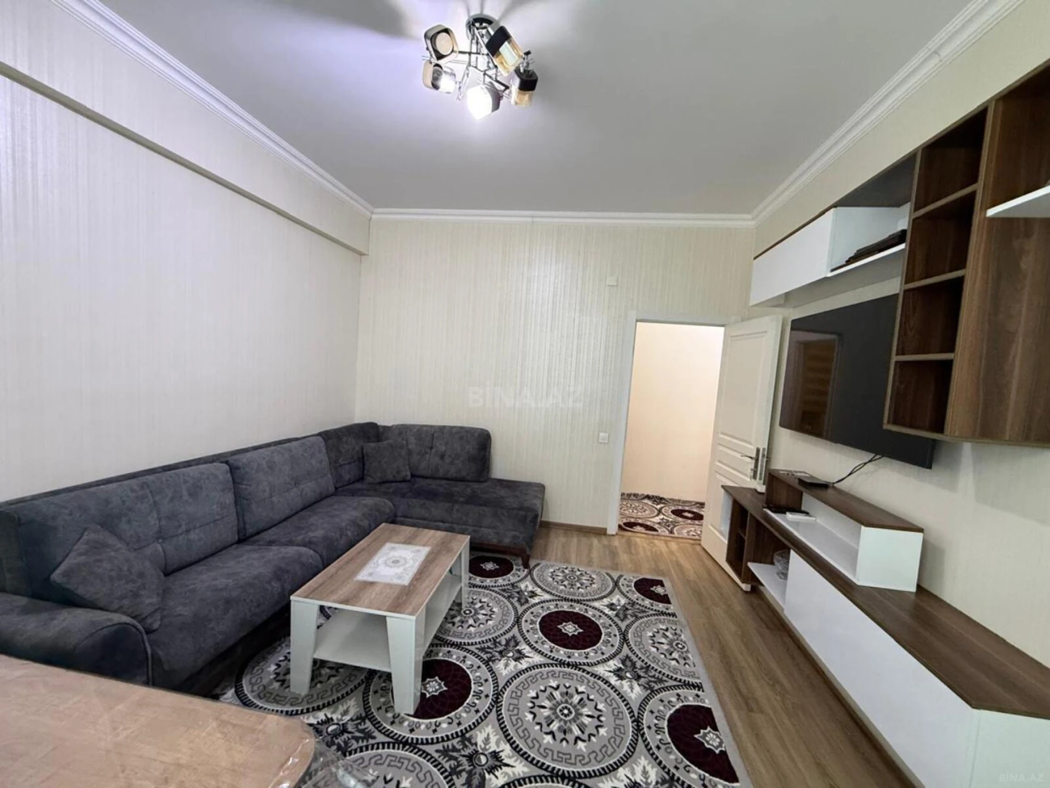 Kirayə verilir 2 otaqlı mənzil 57 m²