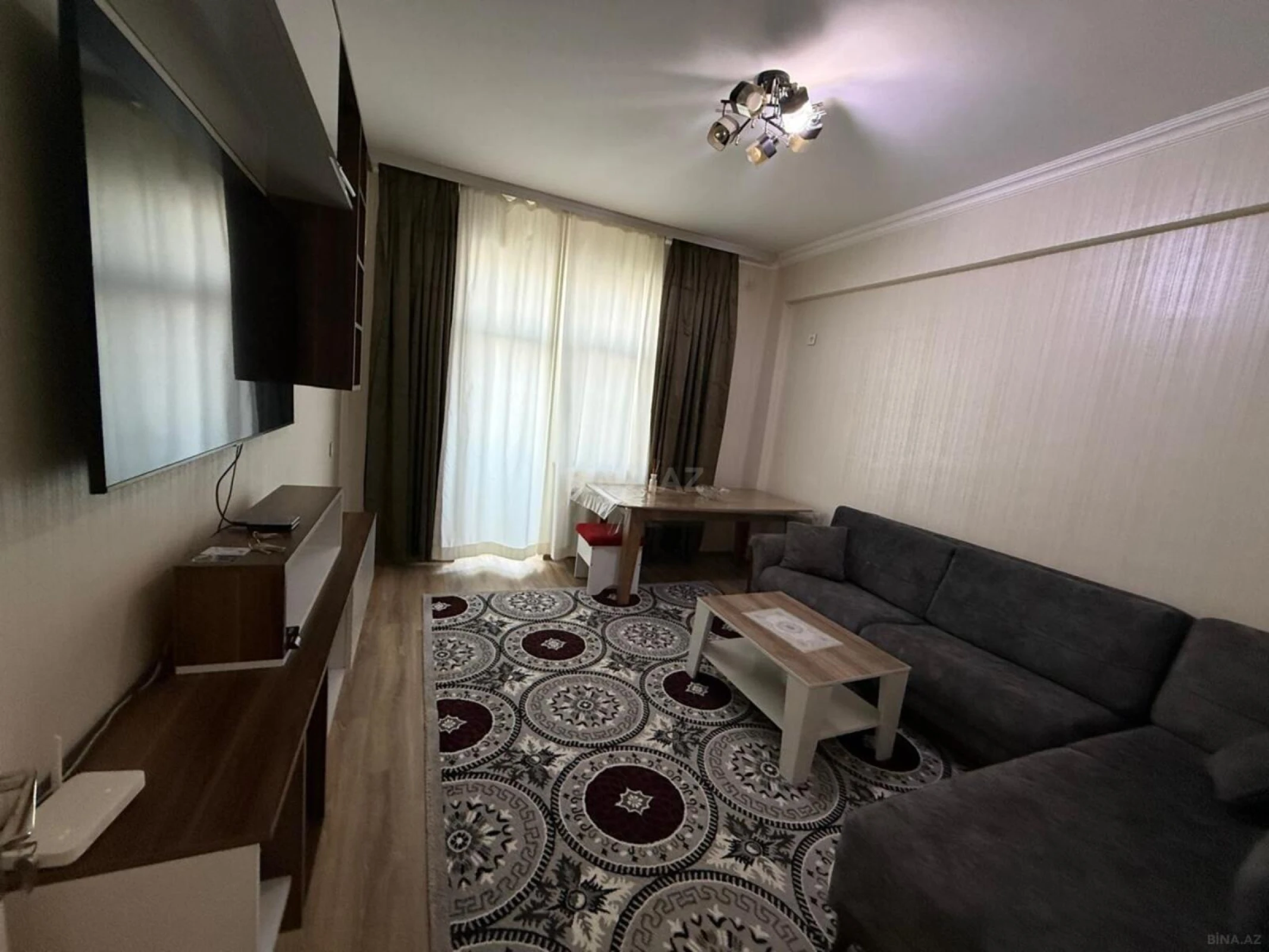 Kirayə verilir 2 otaqlı mənzil 57 m²