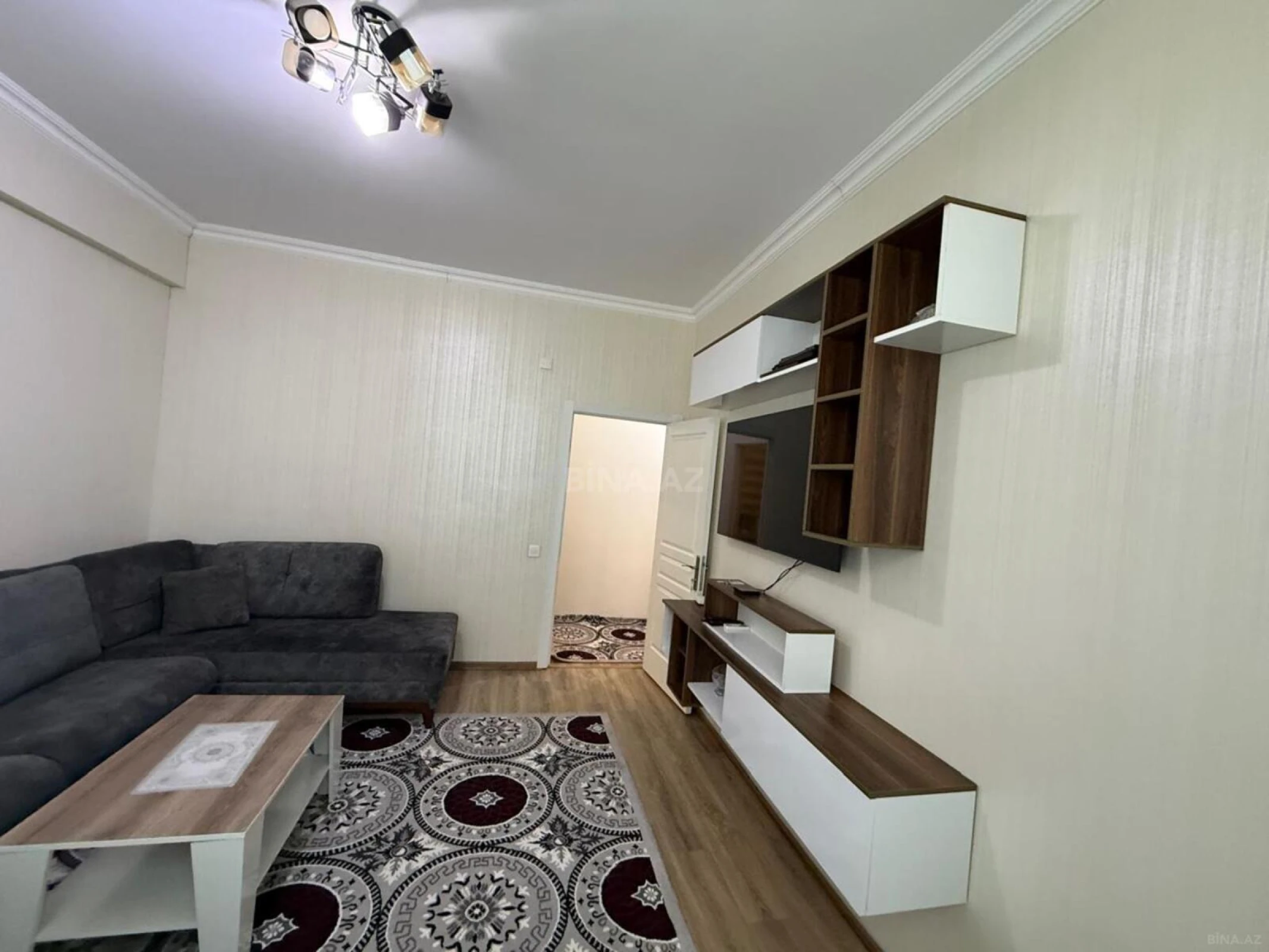 Kirayə verilir 2 otaqlı mənzil 57 m²
