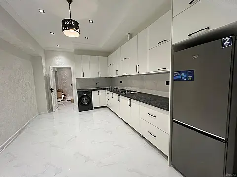 Kirayə verilir 3 otaqlı mənzil 112 m²