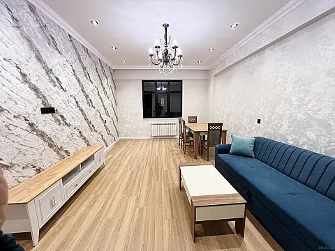 Kirayə verilir 3 otaqlı mənzil 112 m²