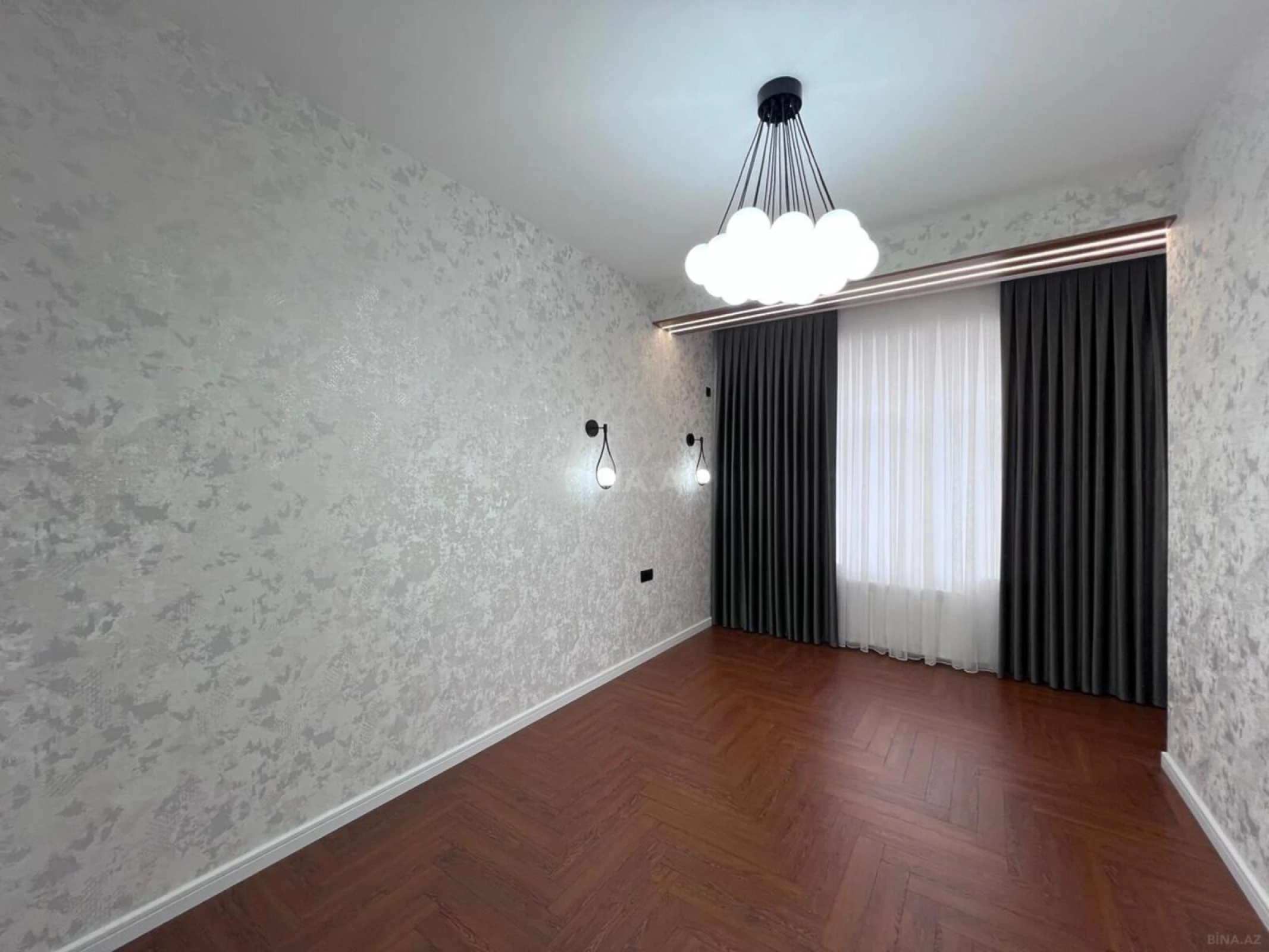 Satılır 3 otaqlı mənzil 96 m²