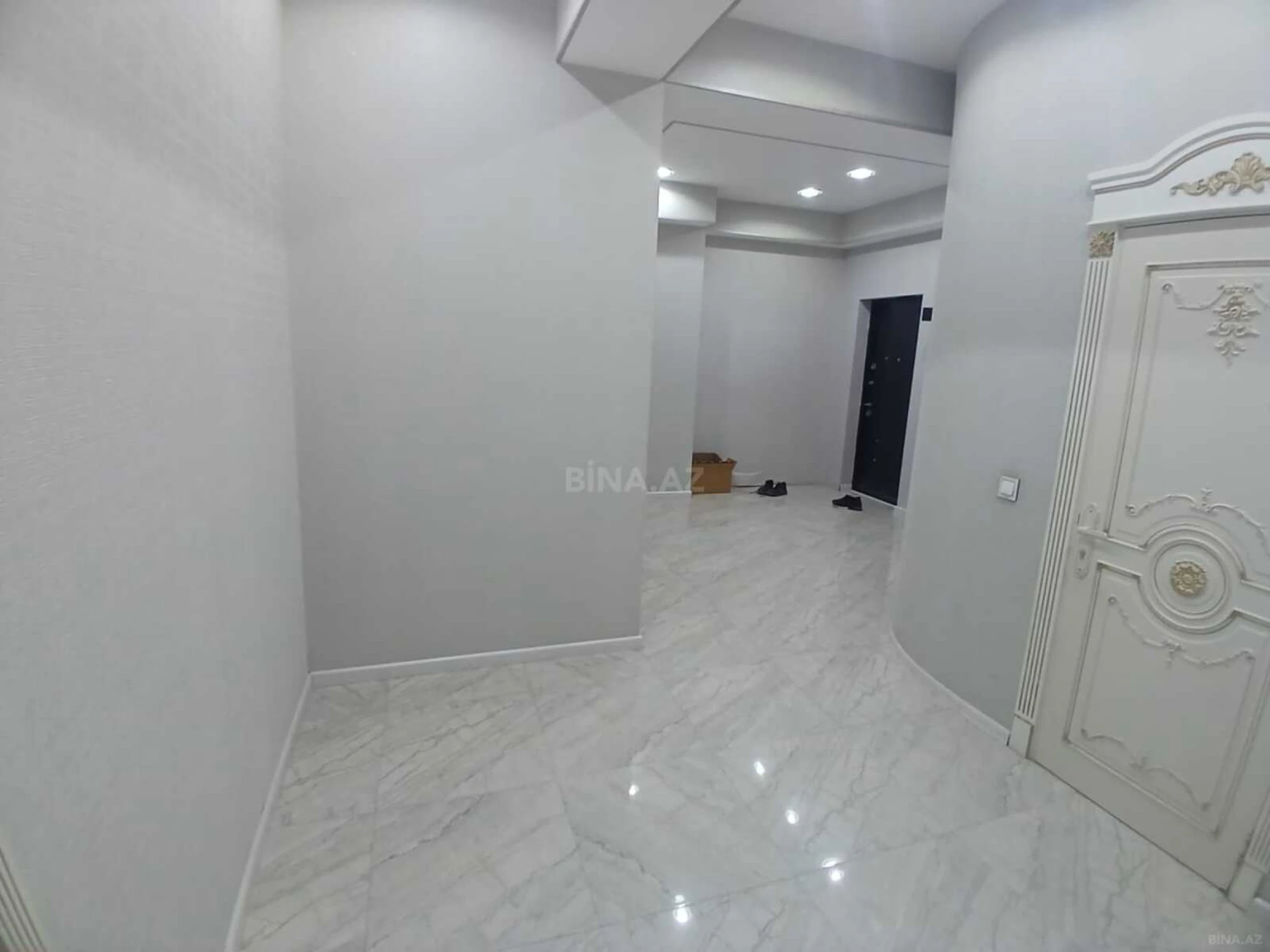 Kirayə verilir 3 otaqlı mənzil 150 m²