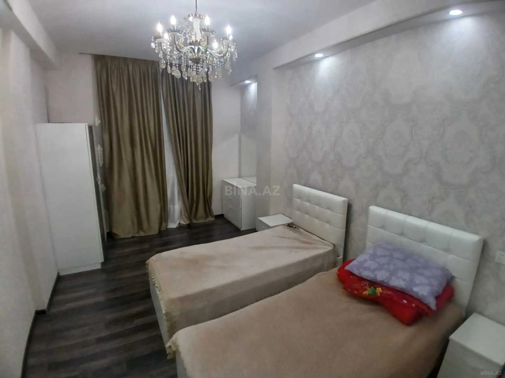 Kirayə verilir 3 otaqlı mənzil 150 m²