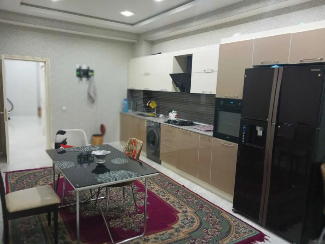 Kirayə verilir 3 otaqlı mənzil 150 m²