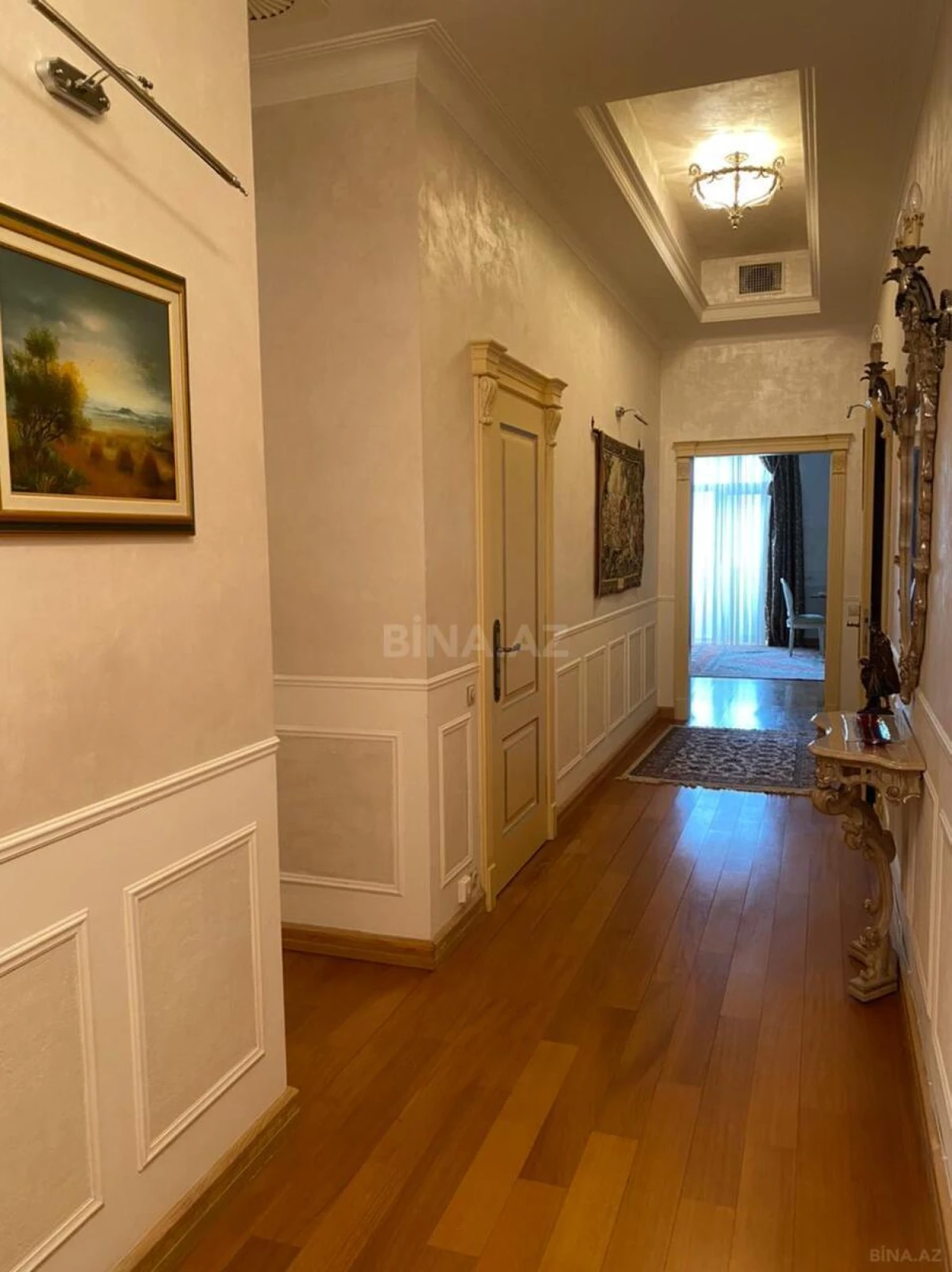 Kirayə verilir 3 otaqlı mənzil 200 m²