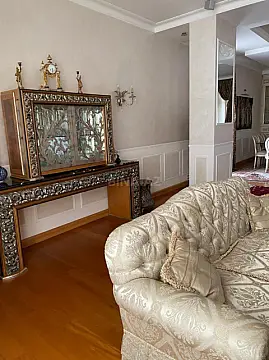 Kirayə verilir 3 otaqlı mənzil 200 m²