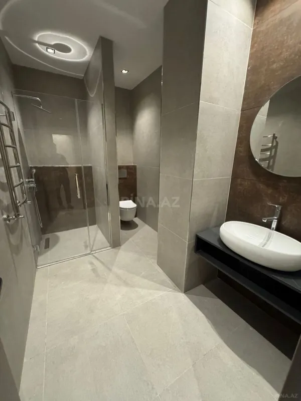 Kirayə verilir 3 otaqlı mənzil 160 m²