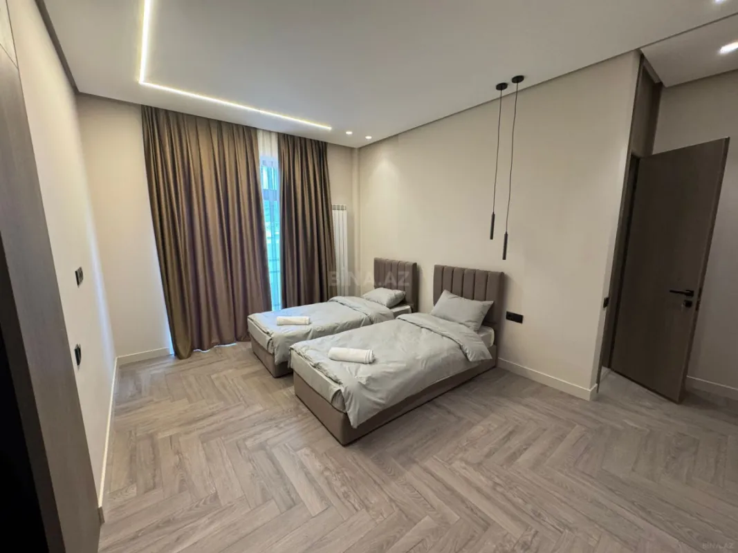 Kirayə verilir 3 otaqlı mənzil 160 m²