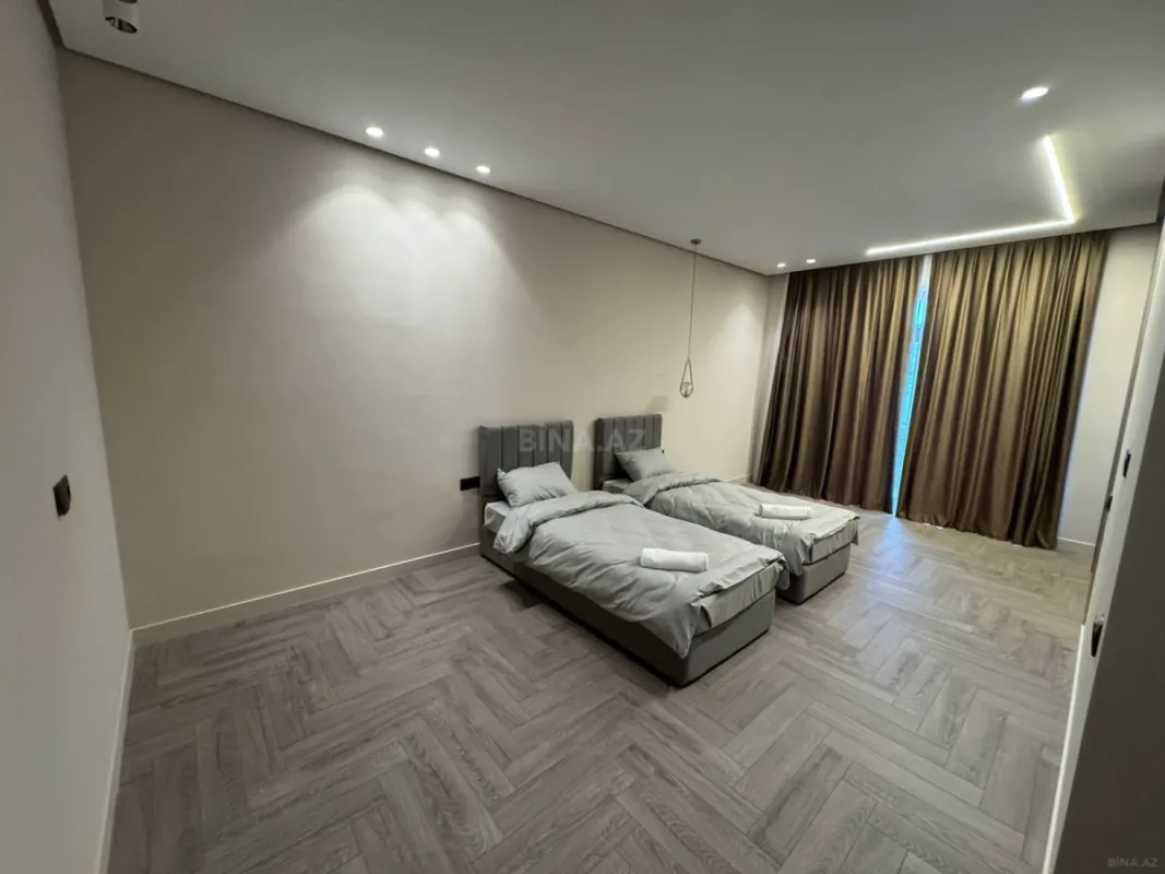 Kirayə verilir 3 otaqlı mənzil 160 m²