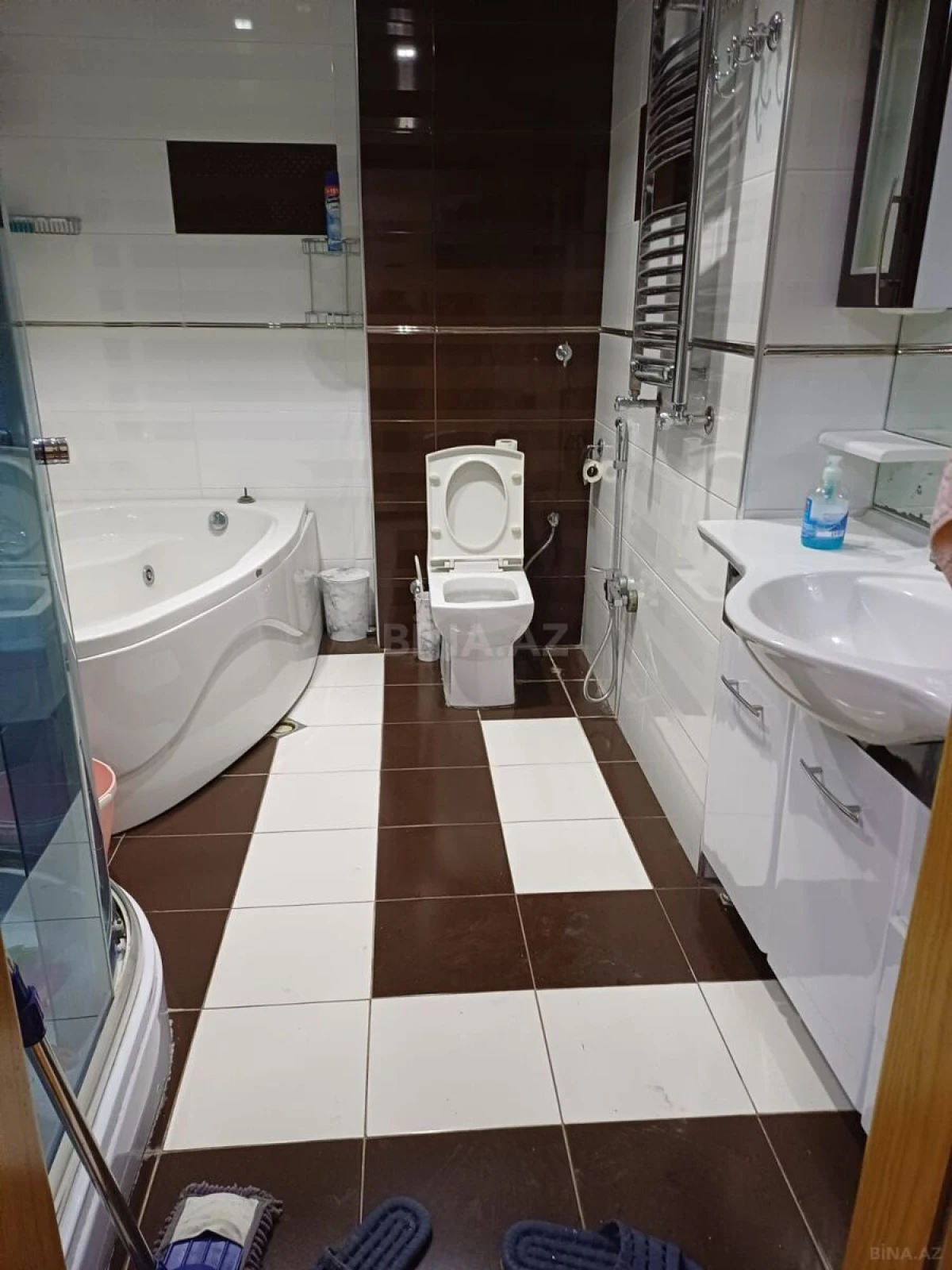 Kirayə verilir 3 otaqlı mənzil 160 m²