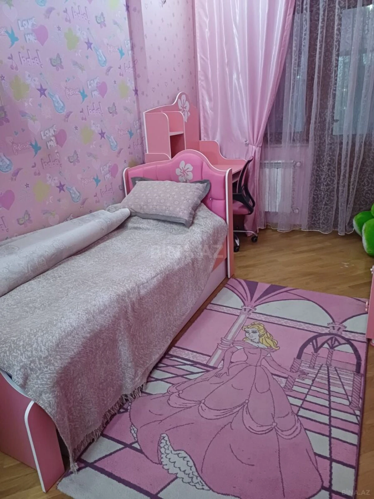 Kirayə verilir 3 otaqlı mənzil 160 m²