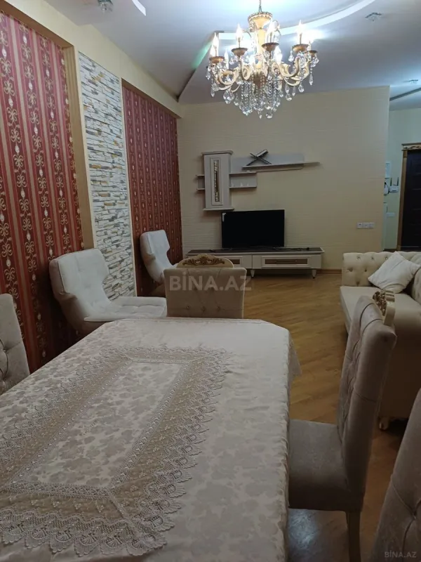 Kirayə verilir 3 otaqlı mənzil 160 m²