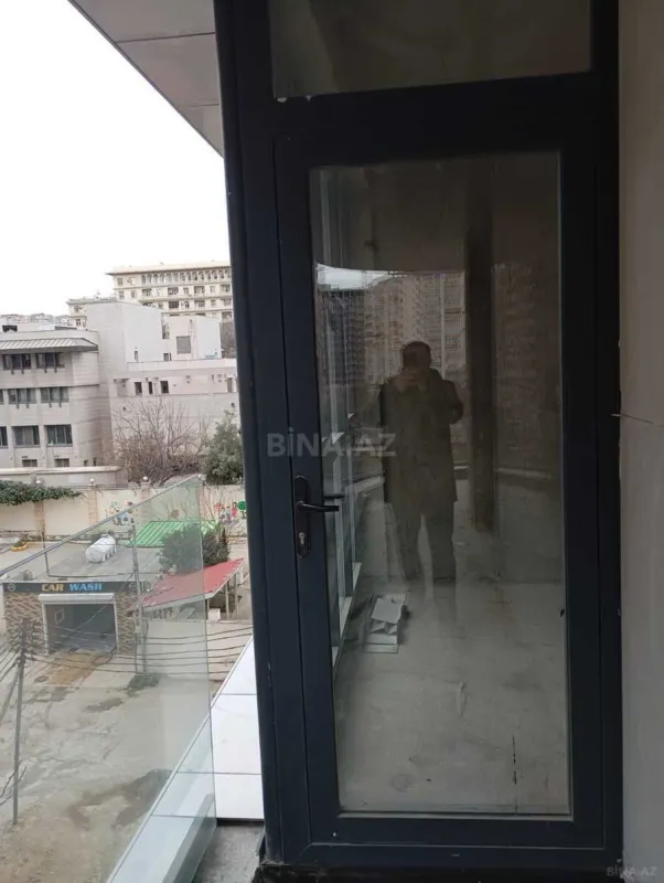 Satılır 2 otaqlı mənzil 67 m²