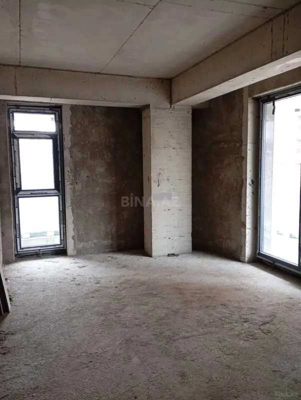 Satılır 2 otaqlı mənzil 67 m²