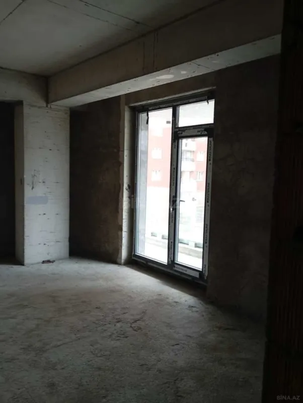 Satılır 2 otaqlı mənzil 67 m²