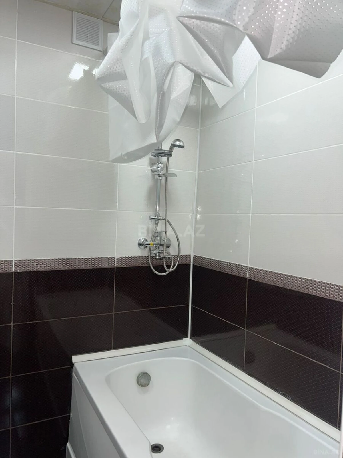Satılır 3 otaqlı mənzil 65 m²