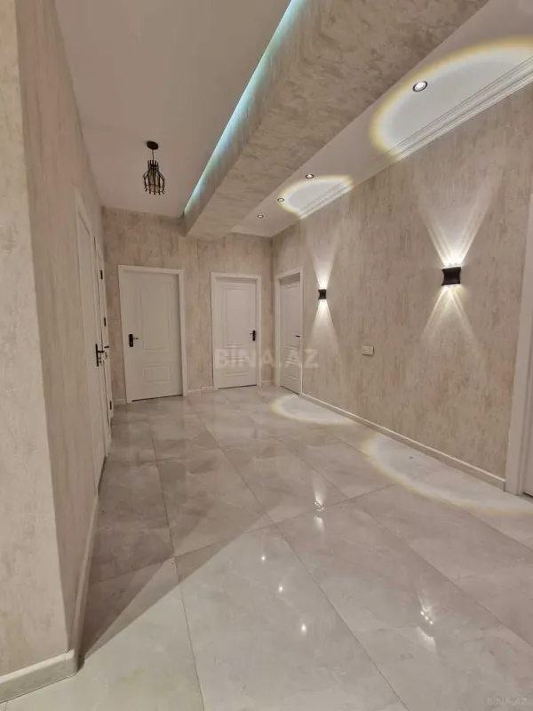 Satılır 3 otaqlı mənzil 107 m²