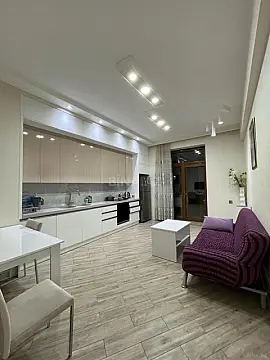 Kirayə verilir 2 otaqlı mənzil 100 m² — Bakı, Yeni Günəşli 2 otaq 100.00 m²