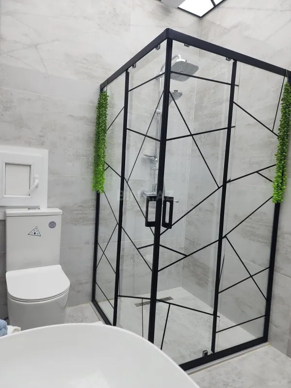 Satılır 3 otaqlı mənzil 115 m²