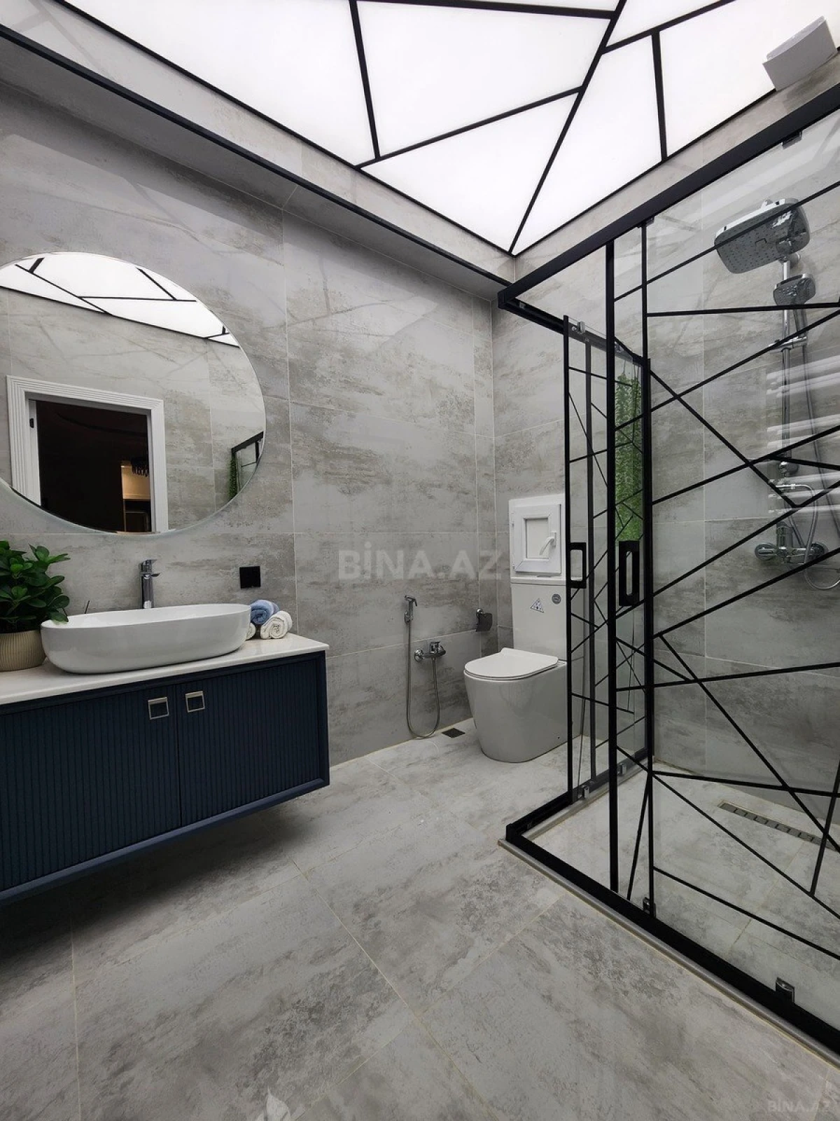 Satılır 3 otaqlı mənzil 115 m²