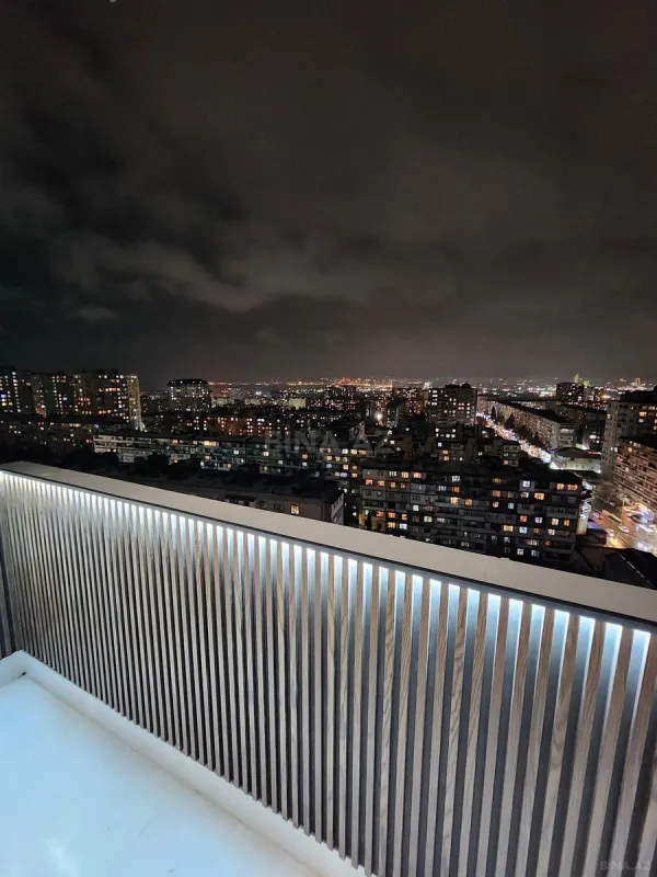 Satılır 3 otaqlı mənzil 115 m²