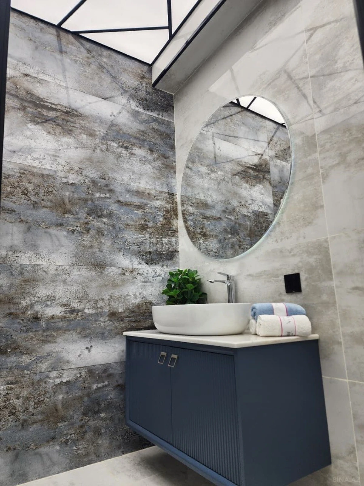 Satılır 3 otaqlı mənzil 115 m²