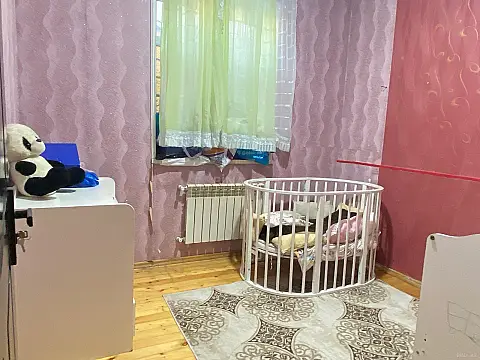 Satılır 3 otaqlı həyət evi 100 m² — Bakı, 8-ci mikrorayon 3 otaq 100.00 m²