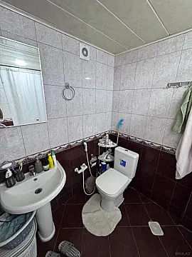 Satılır 2 otaqlı mənzil 67 m²