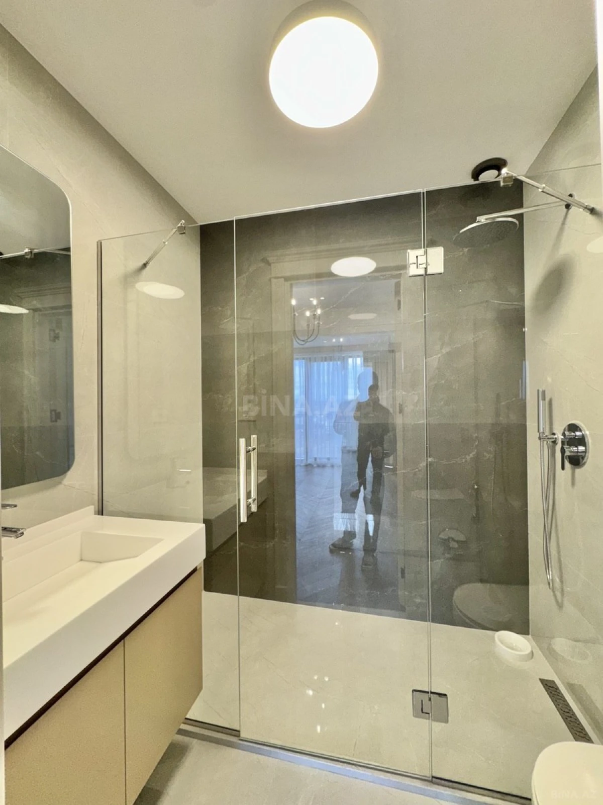 Satılır 3 otaqlı mənzil 127 m²