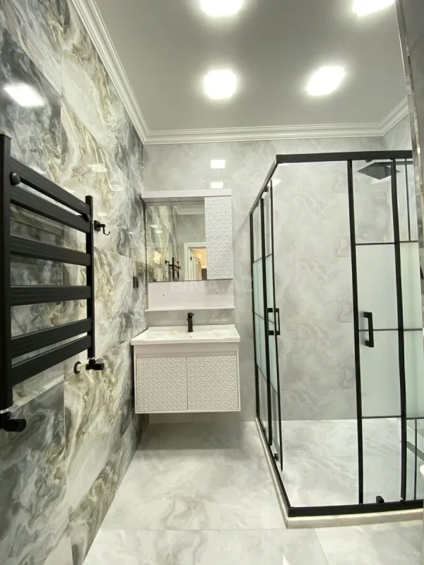 Kirayə verilir 2 otaqlı mənzil 85 m²
