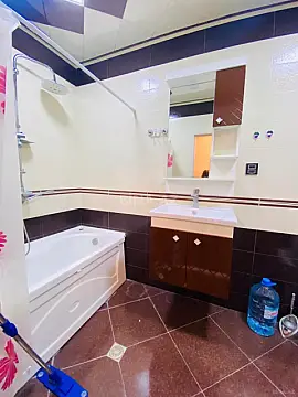 Kirayə verilir 2 otaqlı mənzil 85 m²