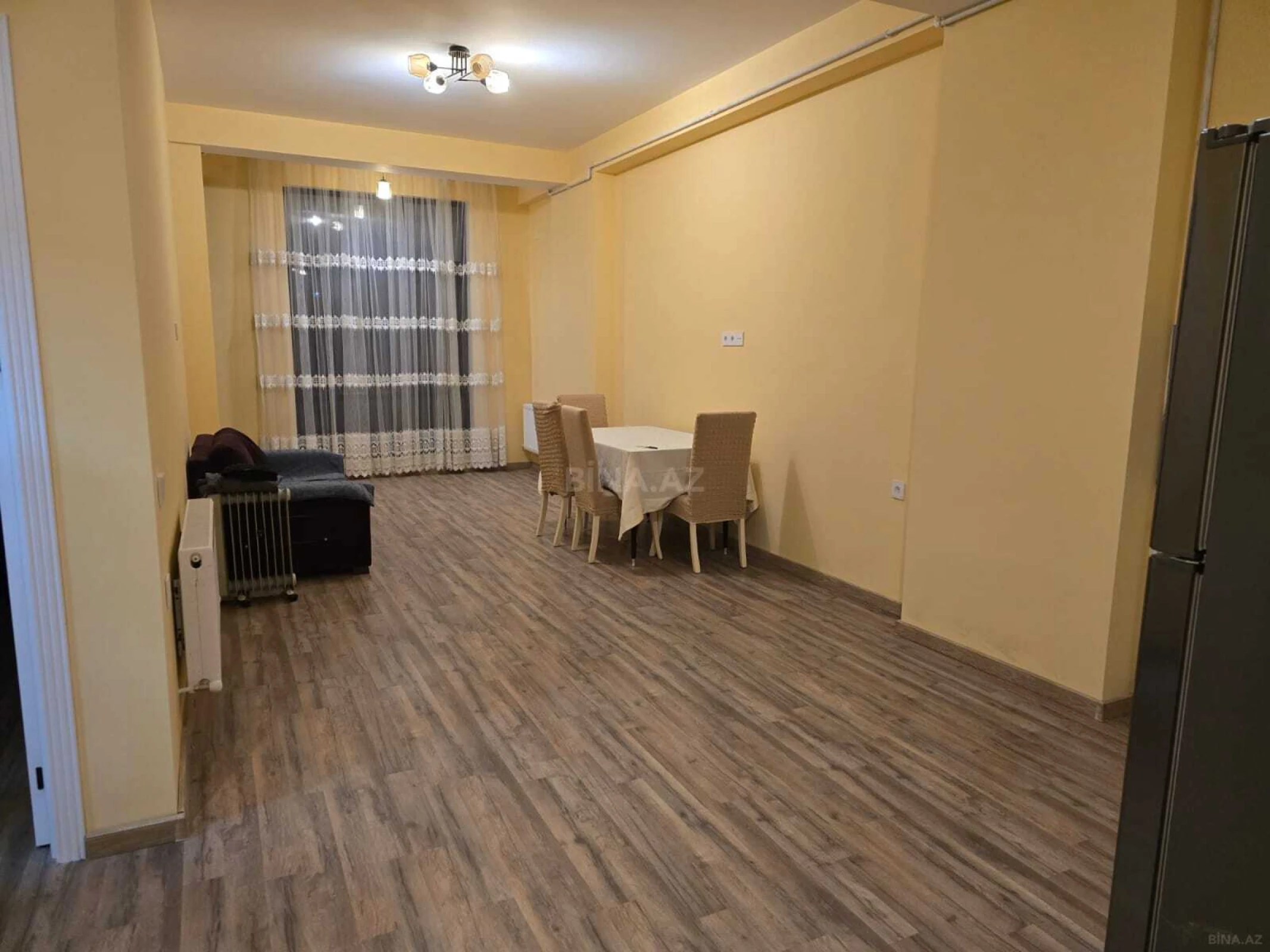 Kirayə verilir 2 otaqlı mənzil 65 m²