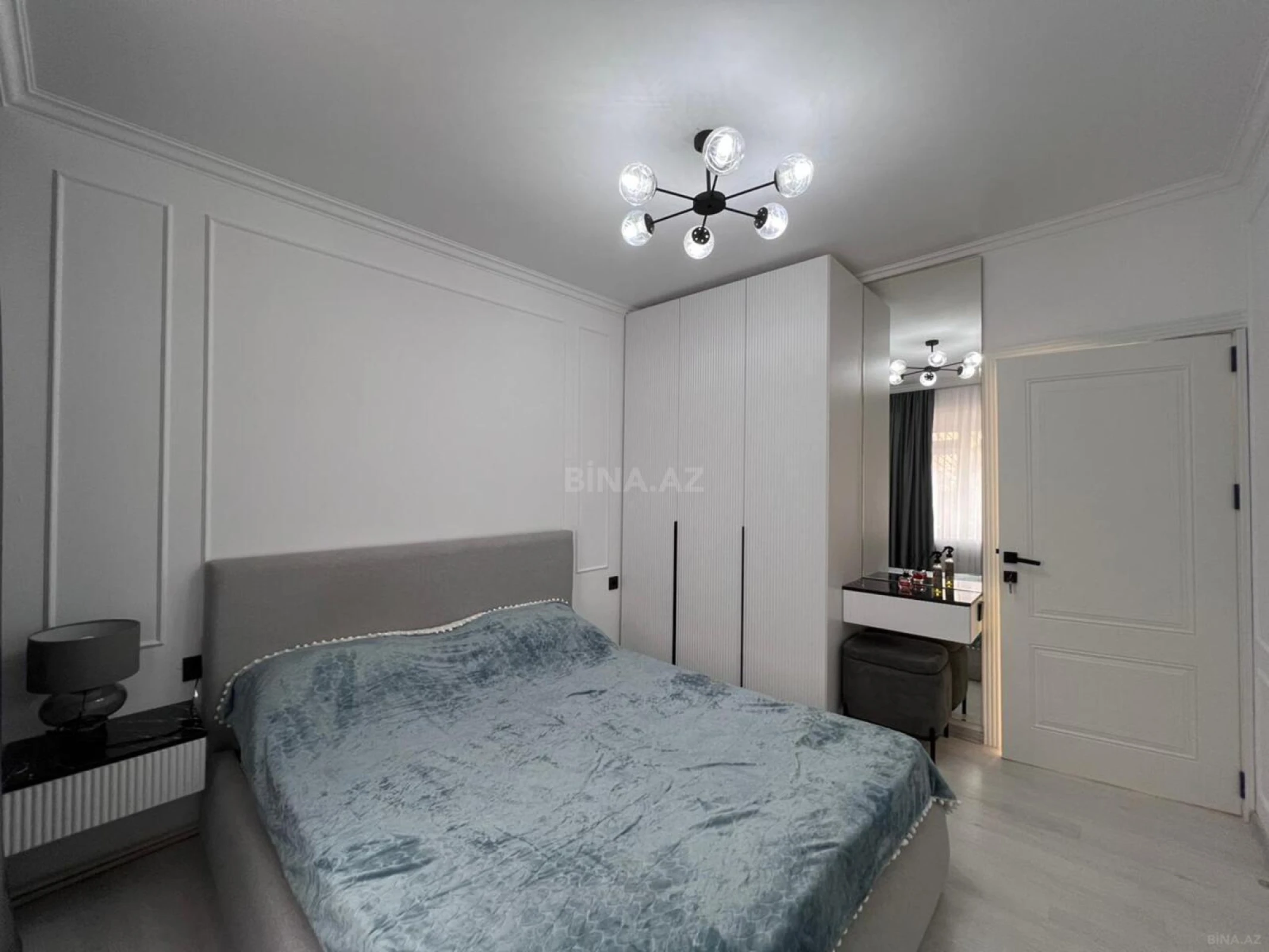 Satılır 2 otaqlı mənzil 65 m²